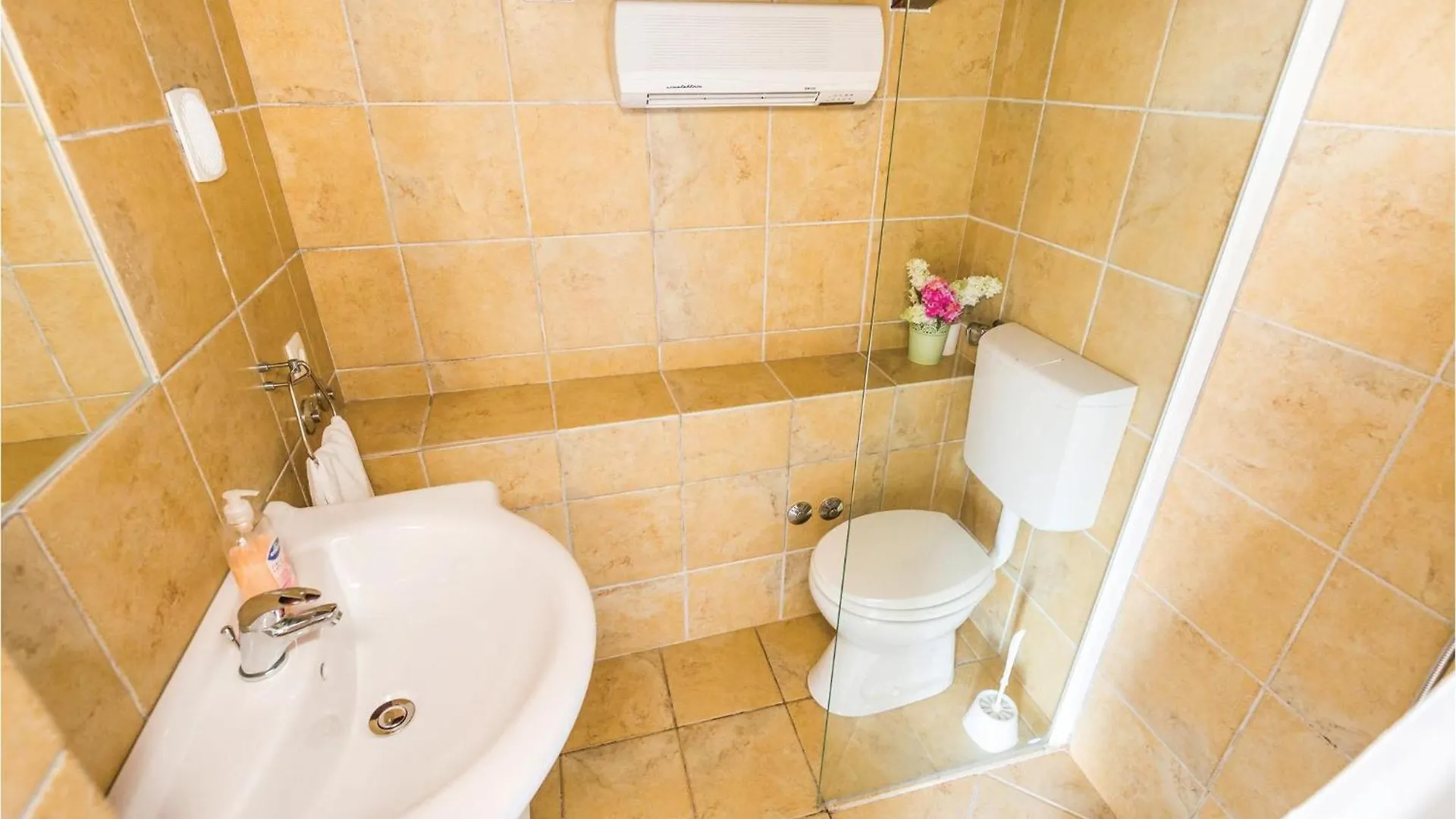 3 Bedroom Gorgeous Home In Moscenicka Draga