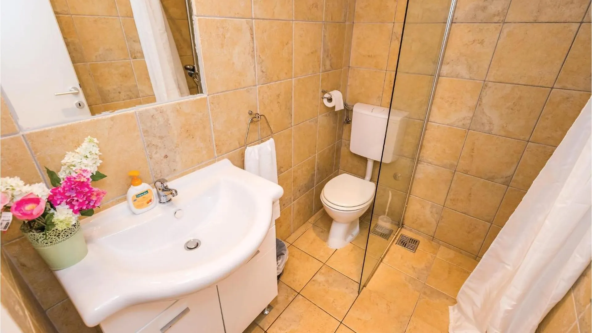 3 Bedroom Gorgeous Home In Moscenicka Draga Holiday home