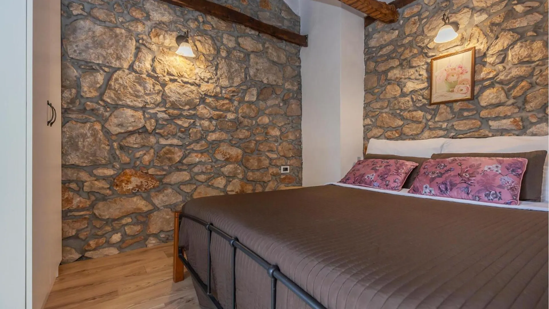 3 Bedroom Gorgeous Home In Moscenicka Draga 0*,