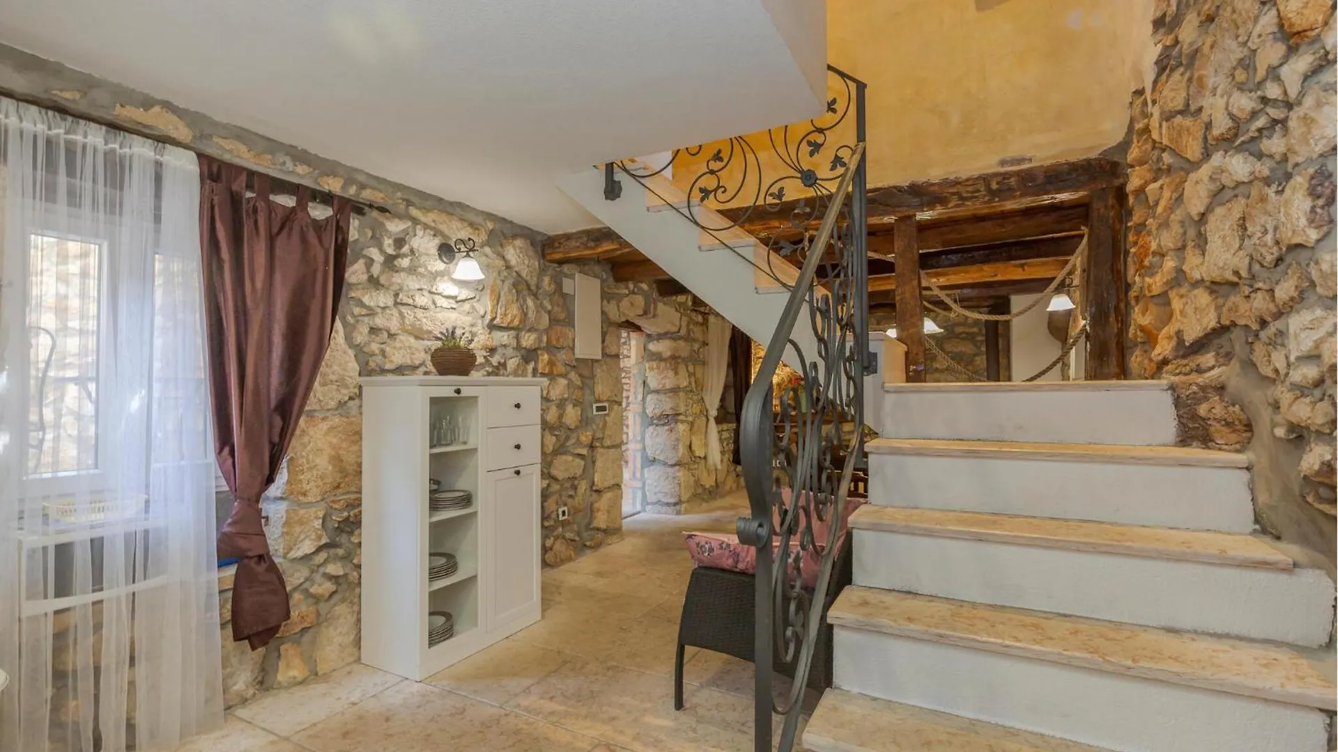 3 Bedroom Gorgeous Home In Moscenicka Draga 0*,  Croatia