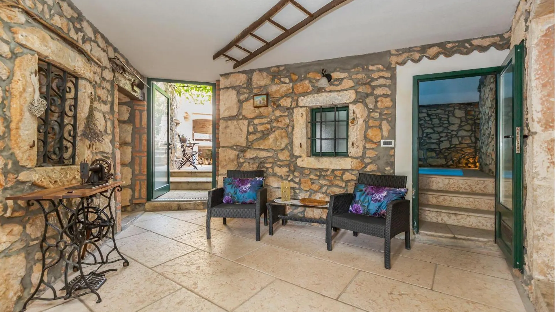 3 Bedroom Gorgeous Home In Mošćenička Draga 0*,