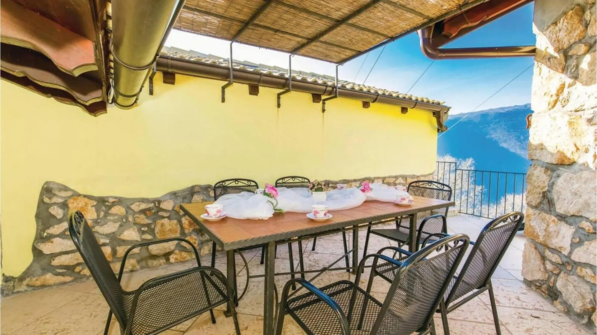 3 Bedroom Gorgeous Home In Moscenicka Draga Holiday home